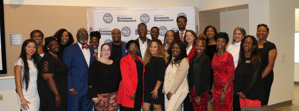 A group shot of the fall 2023 Business LaunchPad graduates